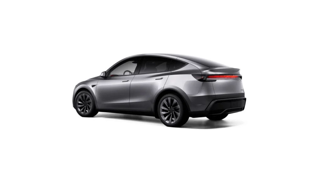 推出 Model Y 全車系黑化版本,車輛尾標改款為黑色鍍鉻銘牌,Long Range 版本提供選配 20 吋 Helix 2.0 黑化輪圈,更增 Model Y 整體外觀的前衛科技感和運動化配置。