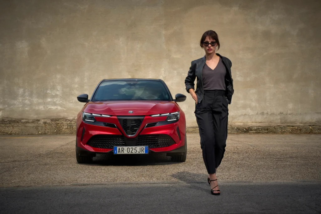 「夢幻義品」操控全新世代的心動精品休旅，「 Alfa Romeo Junior」正式在台發表
