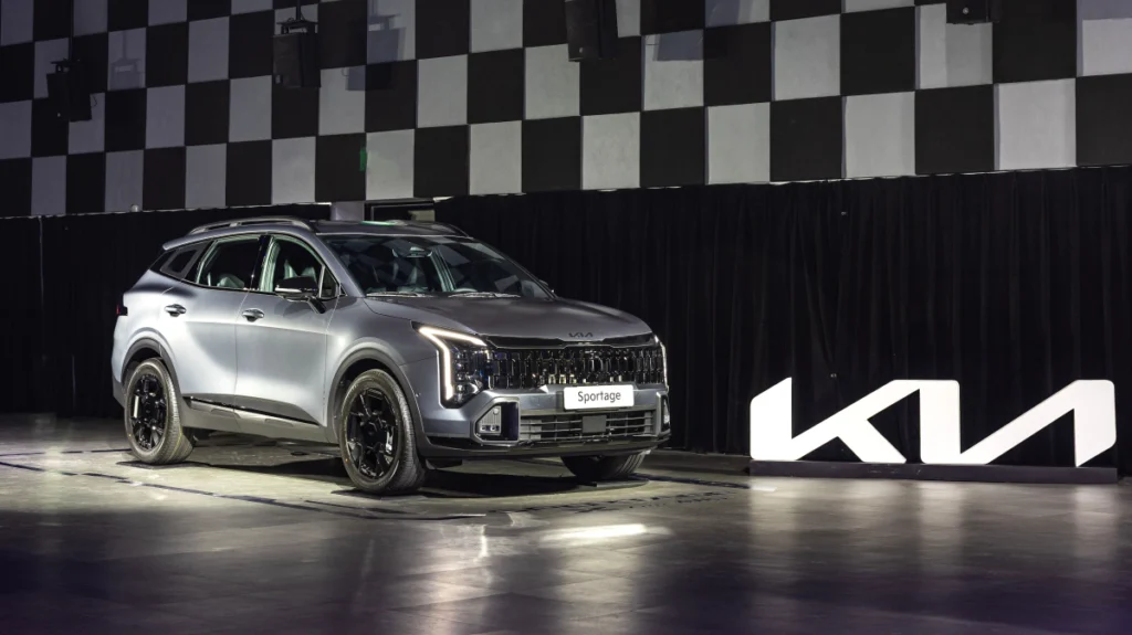  The new Sportage X-Line 4WD擁有多達13件專屬黑化造型套件，成為戶外玩家最有型的個性單品。