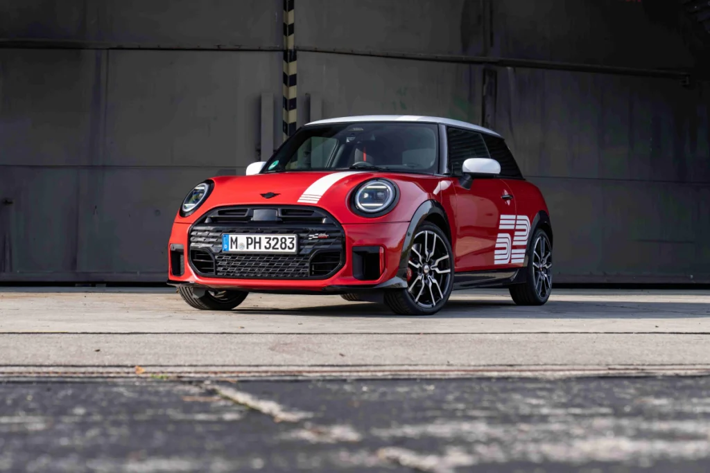 MINI 1965 VICTORY EDITION　　賽道榮耀熱血回歸