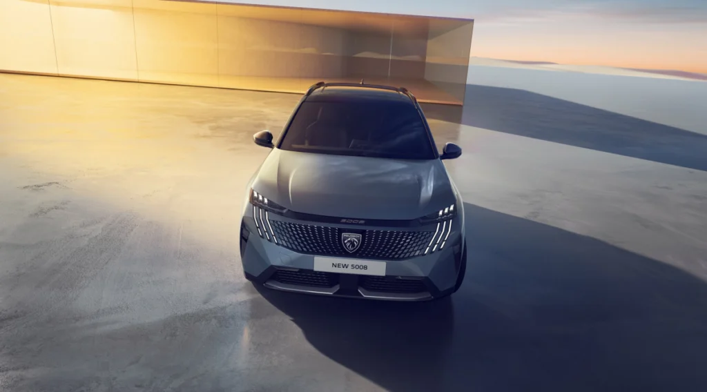 PEUGEOT 5008