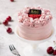 畢業季最有儀式感的甜點祝福，BAC「玫瑰紅絲絨蛋糕」給予最閃耀的紅運祝福