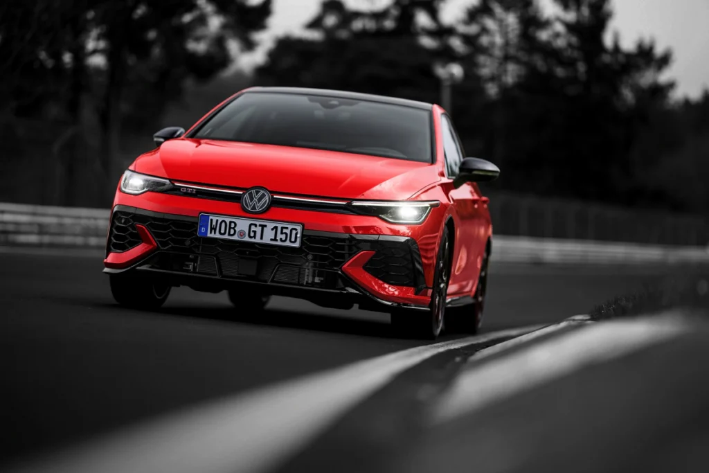 台灣福斯汽車同步展開「The Golf GTI EDITION 50 環台接力試駕限定招募」，邀請 Volkswagen 車主接力體驗史上最強量產 GTI，親身感受 GTI 五十週年的性能魅力，並透過車主交流分享與品牌共同成長的精彩故事。