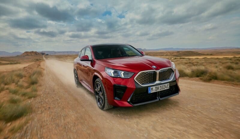 新年式BMW iX1、iX2電效再升級　iX1最高續航力達503公里！
