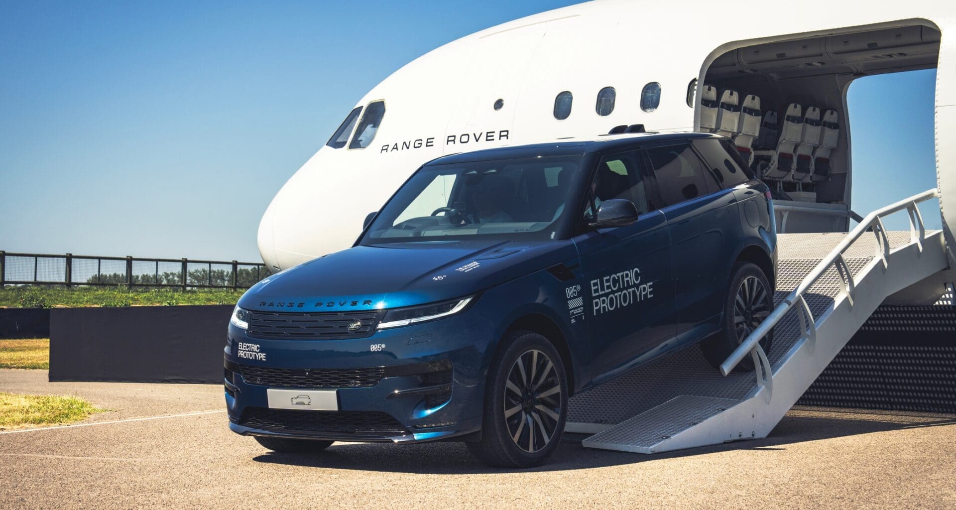 Range Rover Sport豪華電動休旅現身　預估馬力542匹、扭力逾80公斤米
