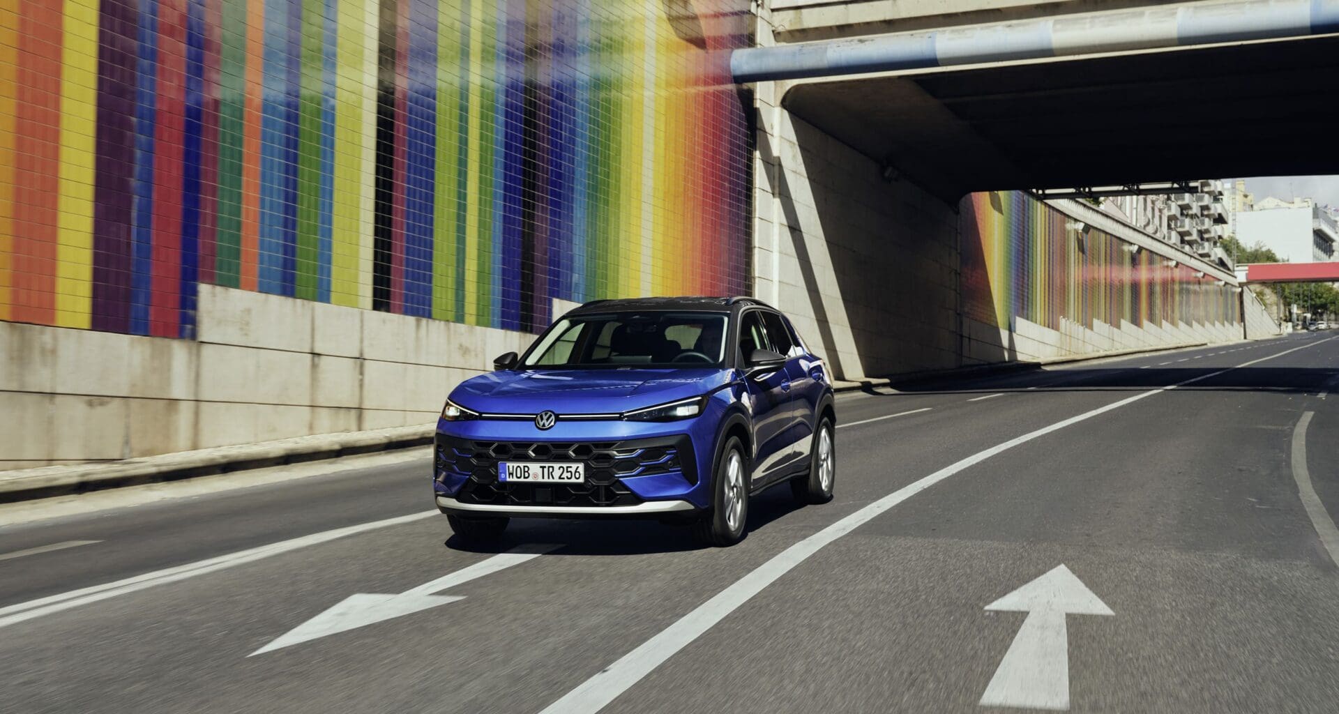 全新VW T-Roc斜背跑旅來襲！　科技空間全面躍進 極夜曜影版同步預售