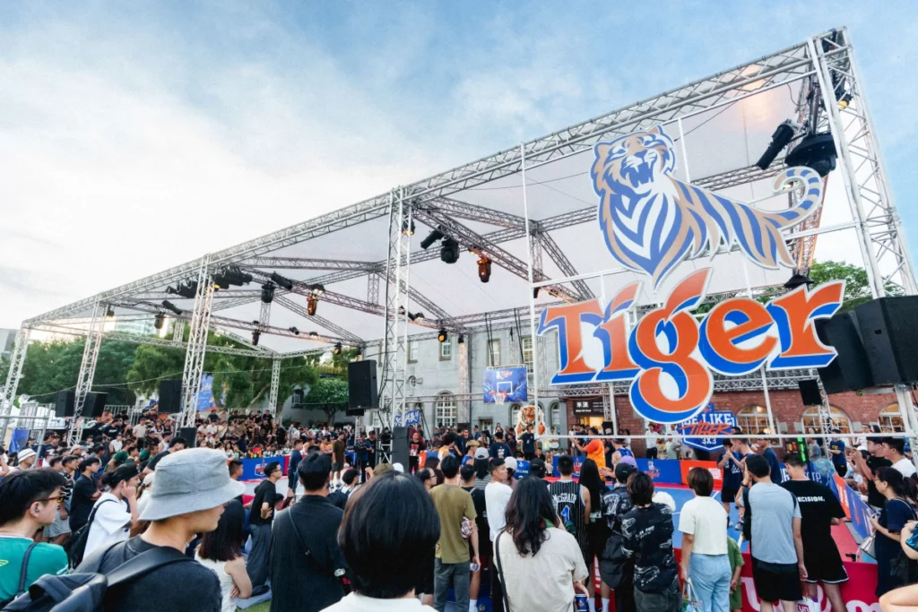 林志傑、田壘重現「俠獸對決」！2026 虎牌啤酒《Tiger Street 超熱派對》炸裂松菸！ | 悅活誌 New Experience