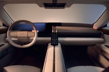 Jaguar TYPE 01原型座艙首度曝光！　融合建築美學張力 豪華科技兼具