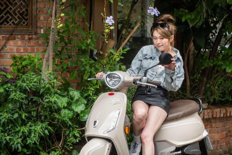 女生想買機車？　PGO Spring125顏值與安全兼具 ABS＋TCS安心騎乘新選擇