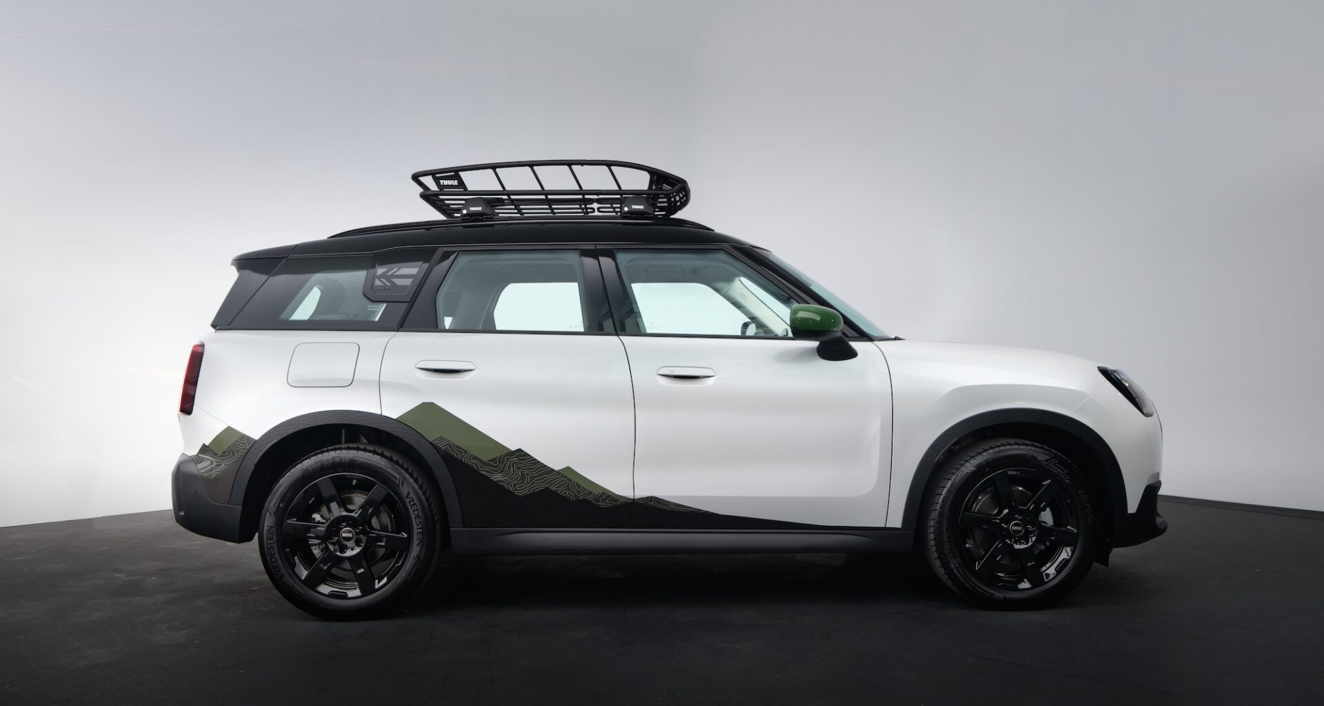台灣限定MINI Countryman GREEN PEAK特仕版登場　台灣山脈稜線靈感結合THULE車頂裝備