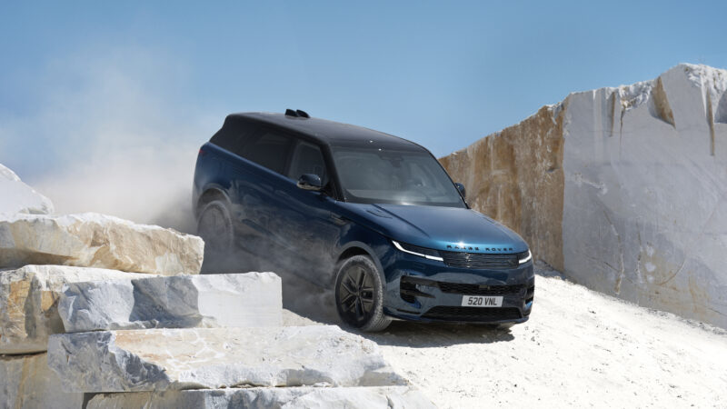 Range Rover Sport Electric純電旗艦休旅468萬元預售啟動　承襲與生俱來的卓越駕馭基因