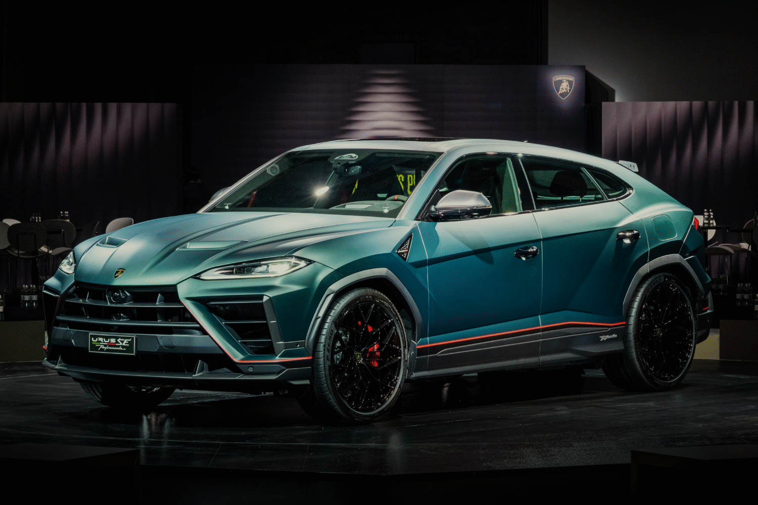 最強蠻牛休旅：Urus SE Performante抵臺亮相　空力、動力與底盤升級 再加輕量化！